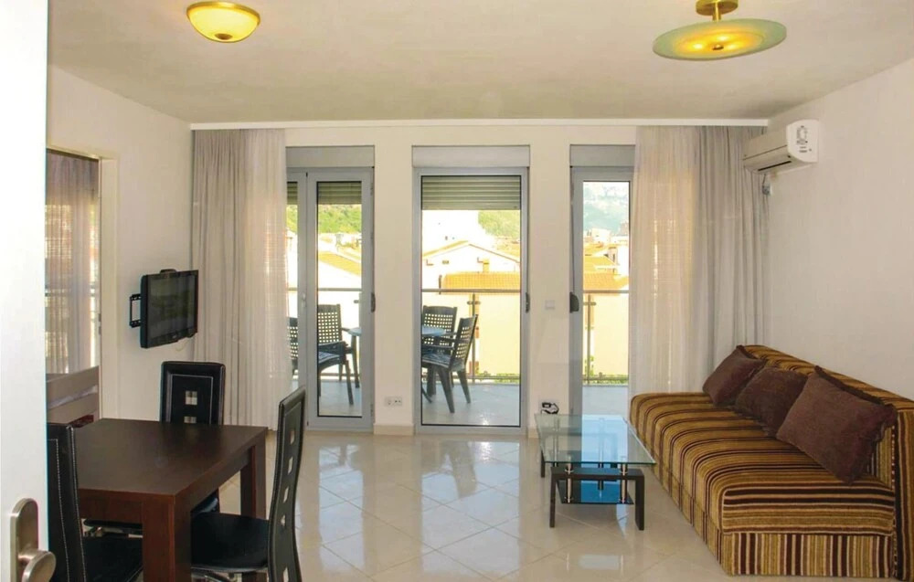 Awesome Home in Budva With Wifi, 2 Bedrooms and Outdoor Swimming Pool