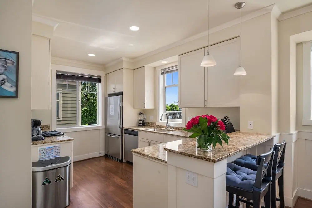Seattle Vacation Home: The Parsonage
