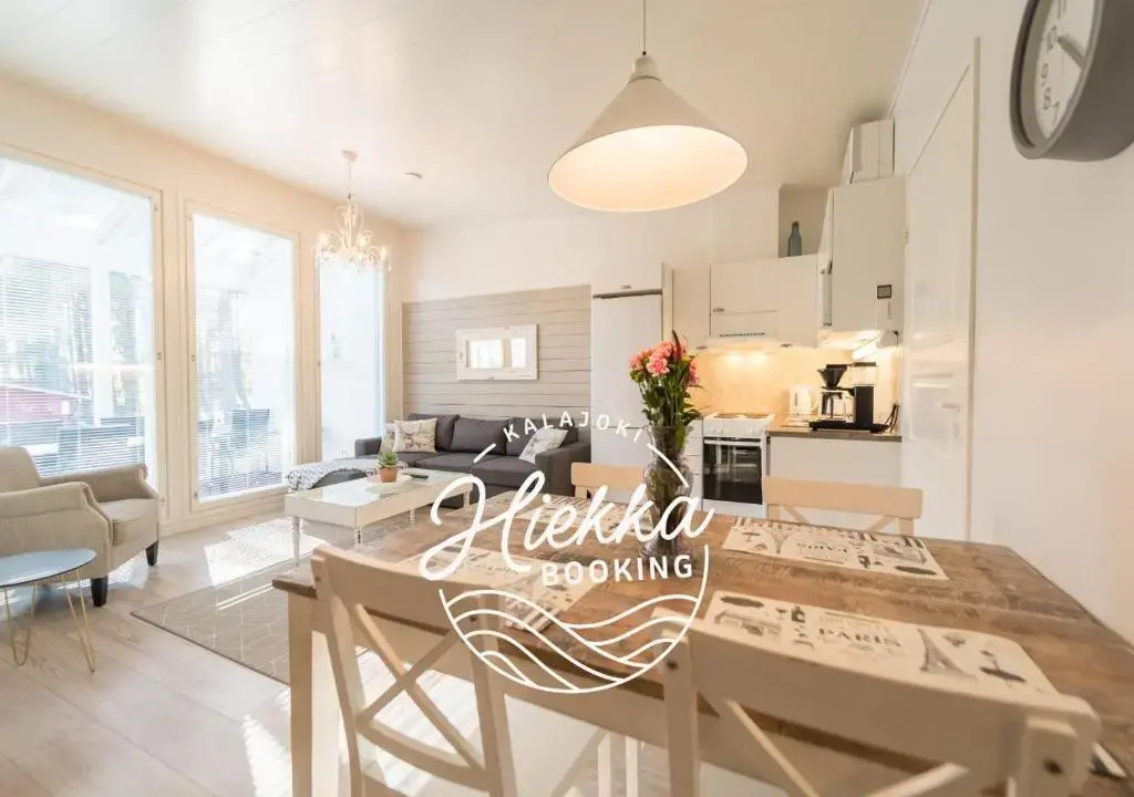 Jäkälätie Apartments by Hiekka Booking