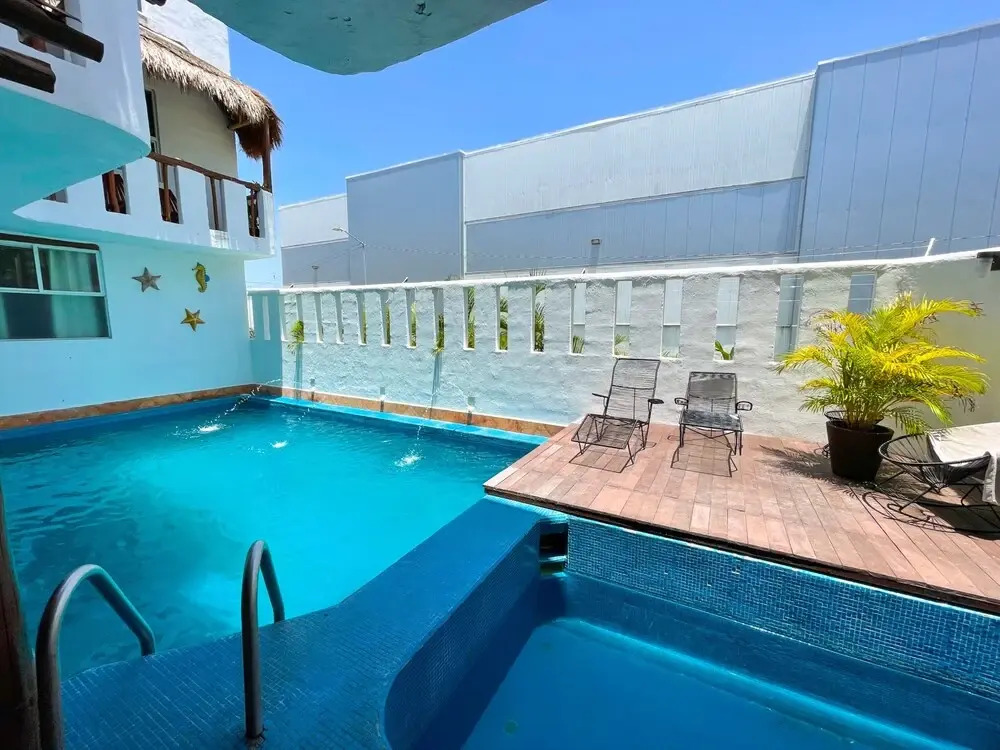 Marvelous Las Palmas Apartments Pool