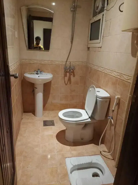 Al Arooj Hotel
