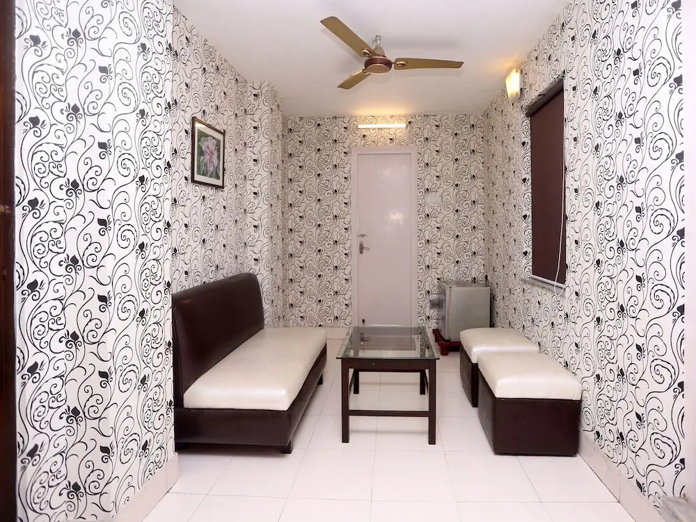 OYO 1126 Hotel Bengal Inn