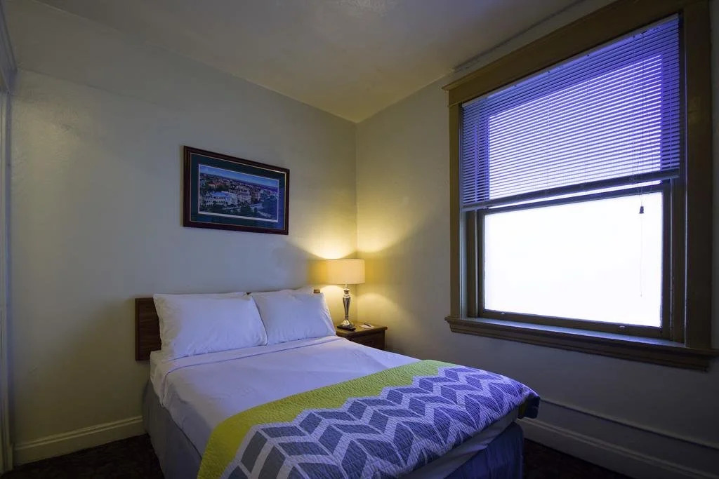 AAE 11th Avenue Hostel