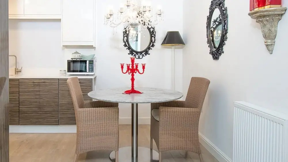 Number Eleven, beautiful 5 star apartment in Deganwy