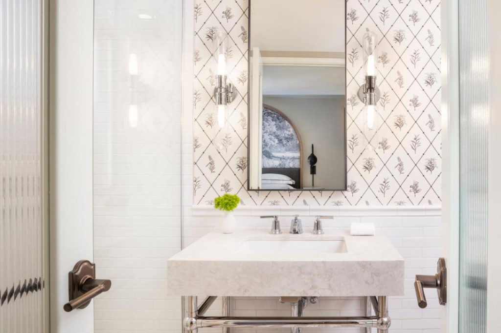 Kimpton Cottonwood Hotel by IHG