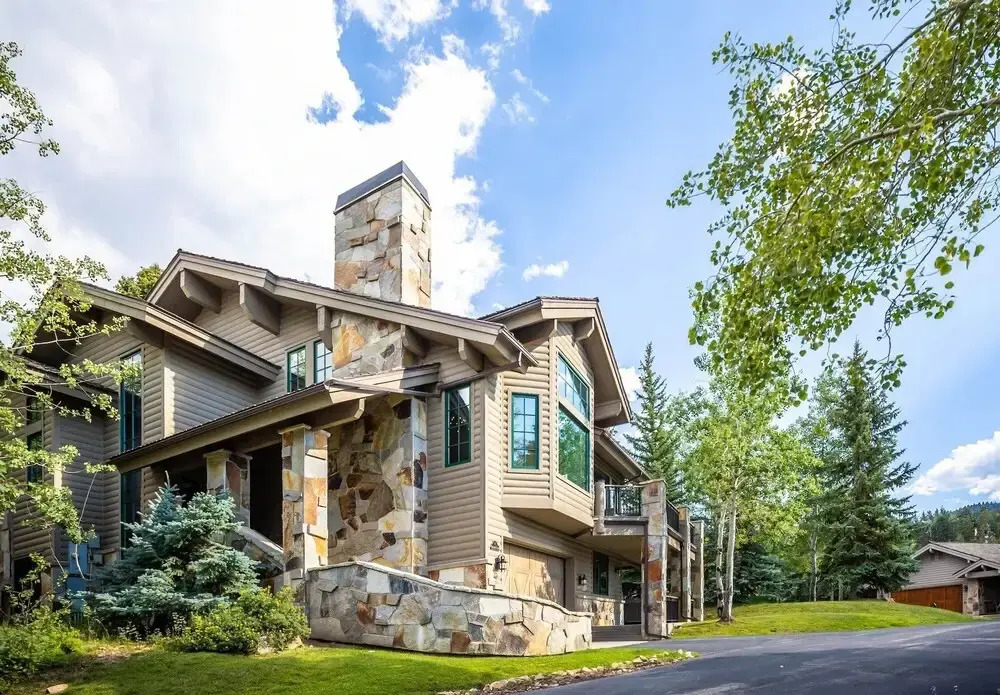Incredible Private Home With Easy Access To All Park City Has To Offer! 6 Bedroom Home by Redawning