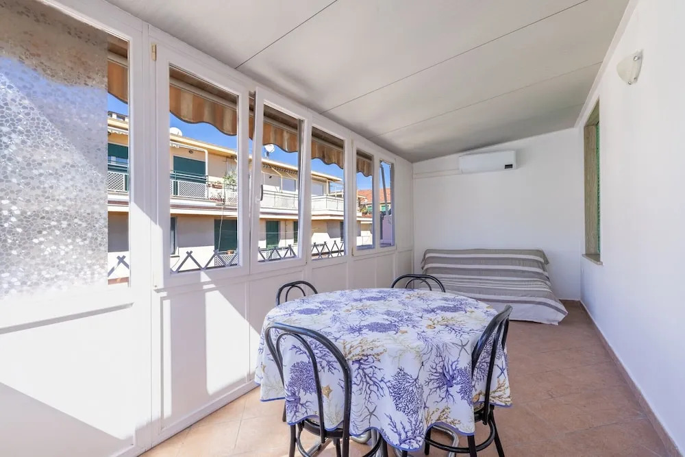 Sea View Central Apartment by Wonderful Italy