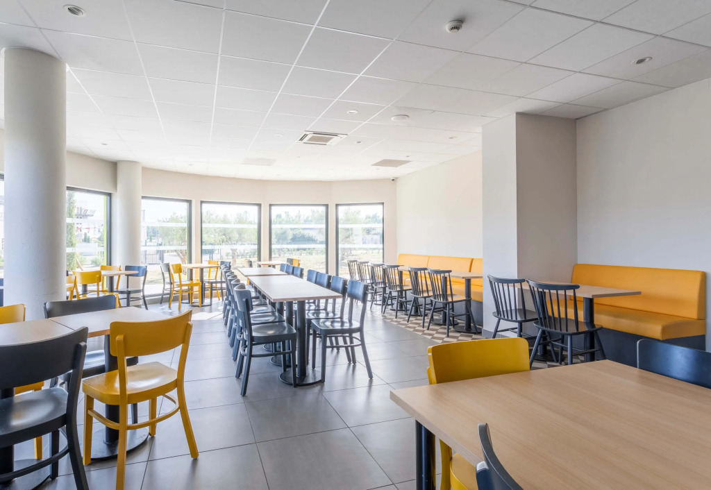 B&B HOTEL Saint-Martin-de-Crau Alpilles Camargue
