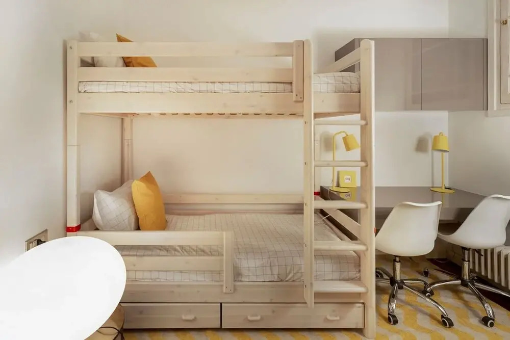 Artist Modernist 3-br Gem Next to Paseo de Gracia