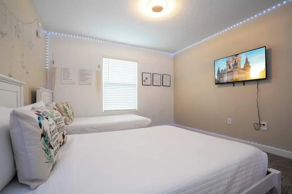 Gorgeous 4 Bd w Pool Storey Lake Resort 2653
