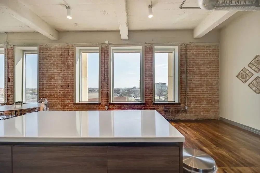 Modern 1bd in the Core of Downtown