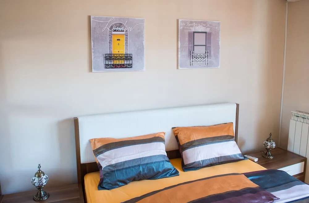 Luxury Apartment Infinity