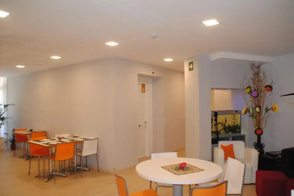 Hostal Aslyp 114