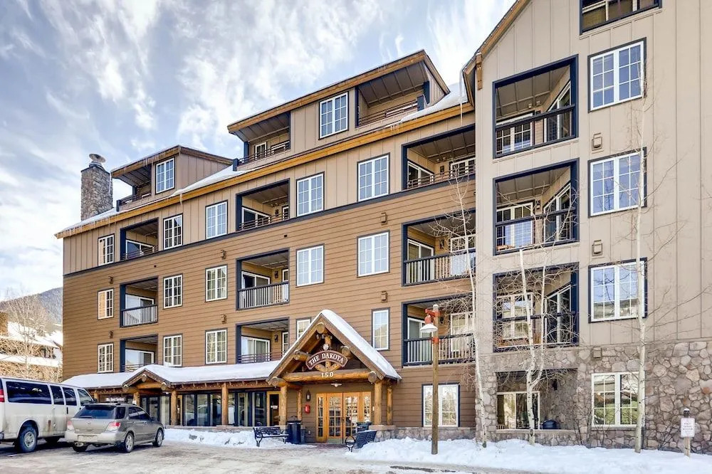 135 Dercum Dr - 1 Br Condo