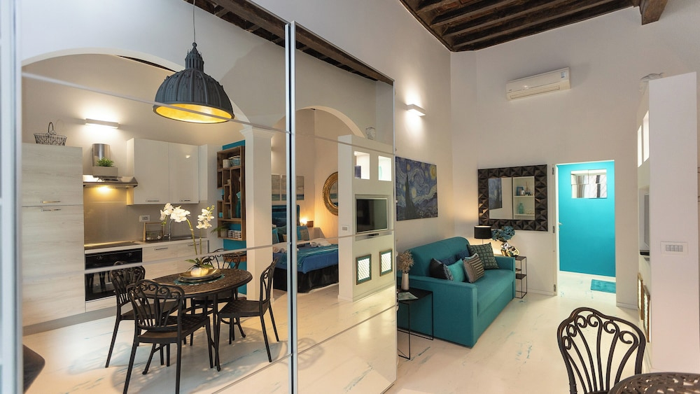 Rental in Rome Giulia Apartment