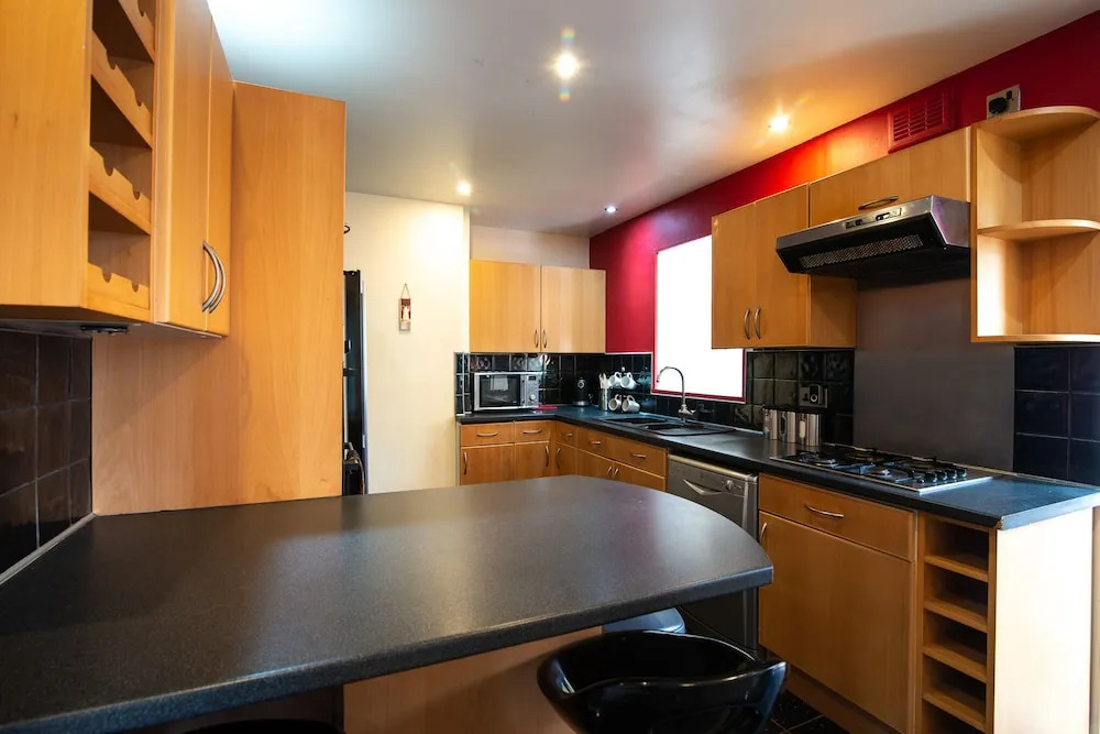 4br-7guests-freeparking-garden-wifi