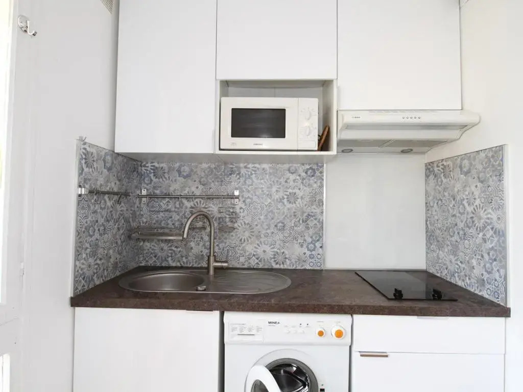 Appartement Balaruc-les-Bains, 1 pièce, 2 personnes - FR-1-553-110