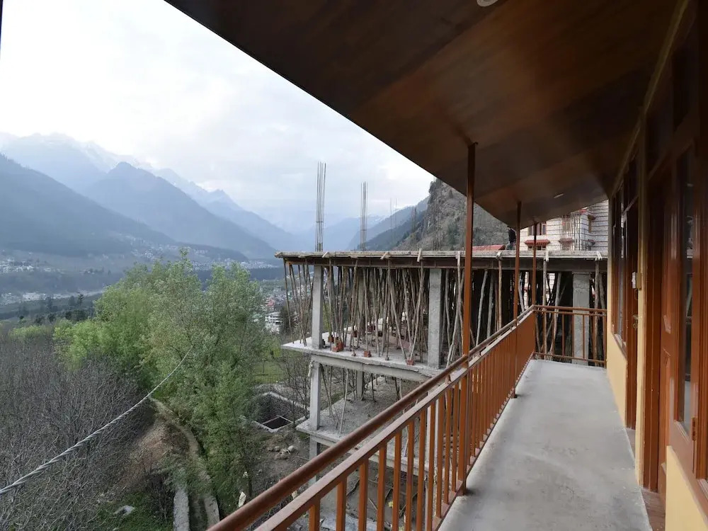 OYO 13458 Home Modern 1BHK Prini Manali