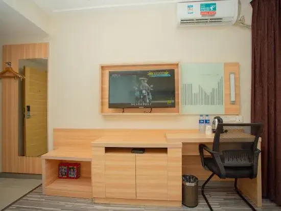 City Comfort Inn Hotel (Zhongshan Daxin Xindu Hui Xiaolan High-Speed Railway Station)
