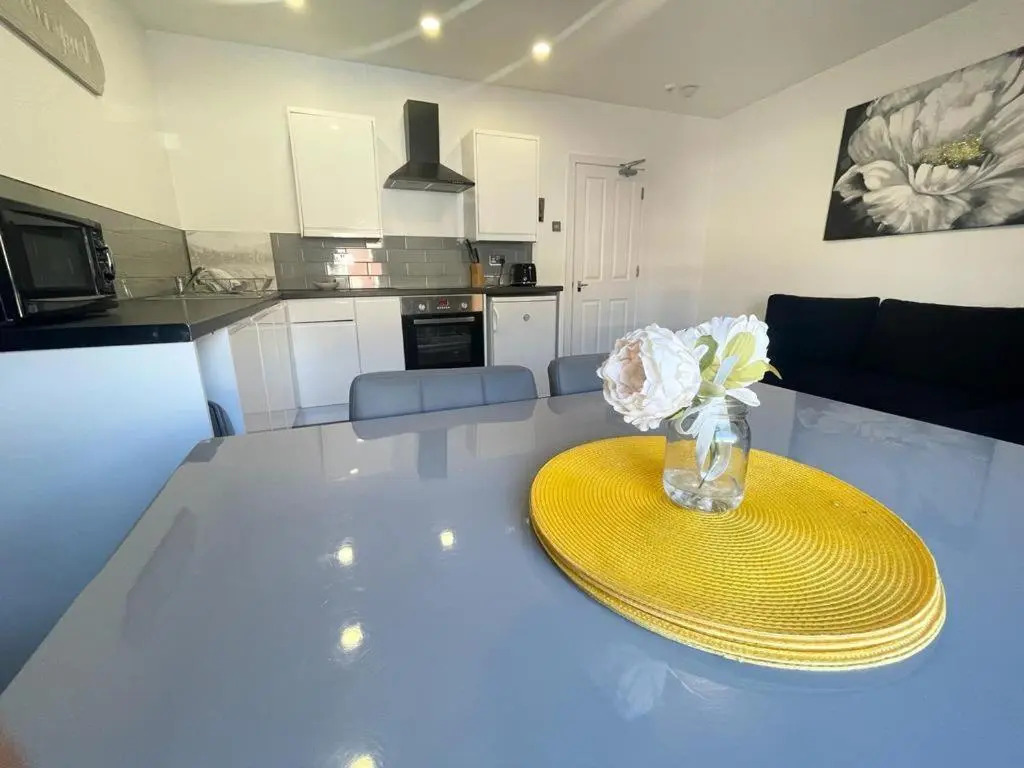 The Central Suite Sasco Apartments