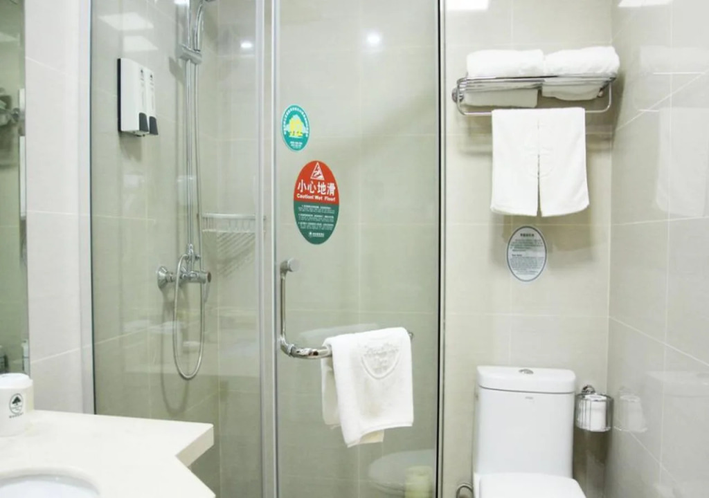 GreenTree Inn ShanDong WeiFang LinQu ZhanQian Road LuChuan Business Hotel