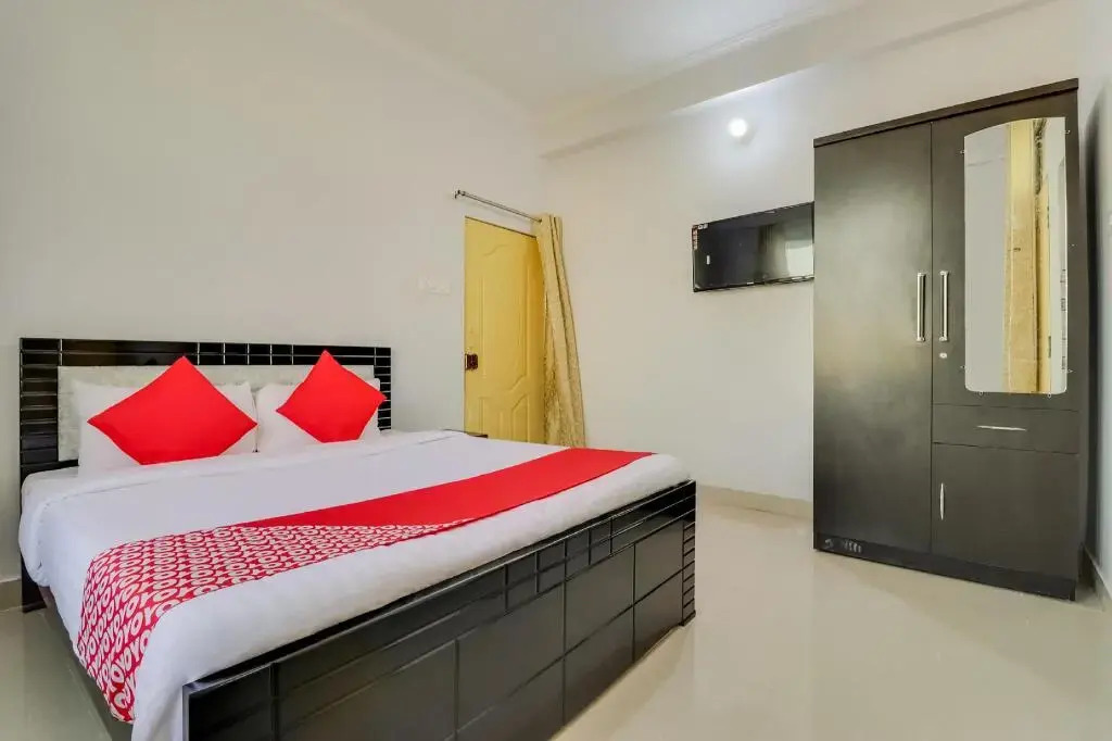 Vgs by OYO Rooms