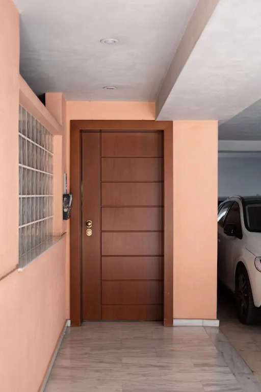 Ideal 1 BR Apartment in Petralona