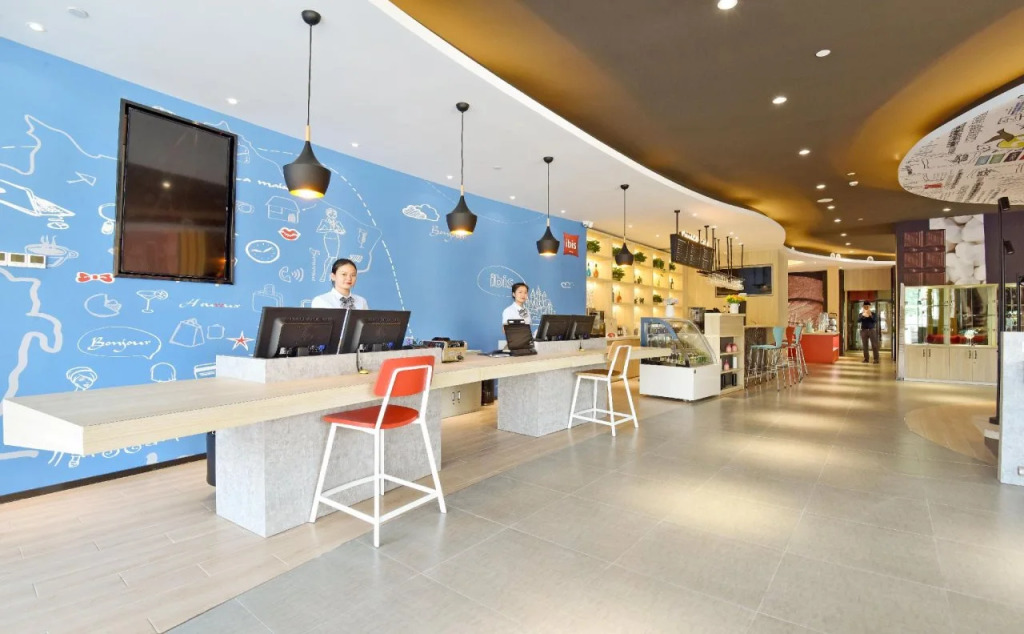 Ibis Lanzhou Anning Customs Metro Station