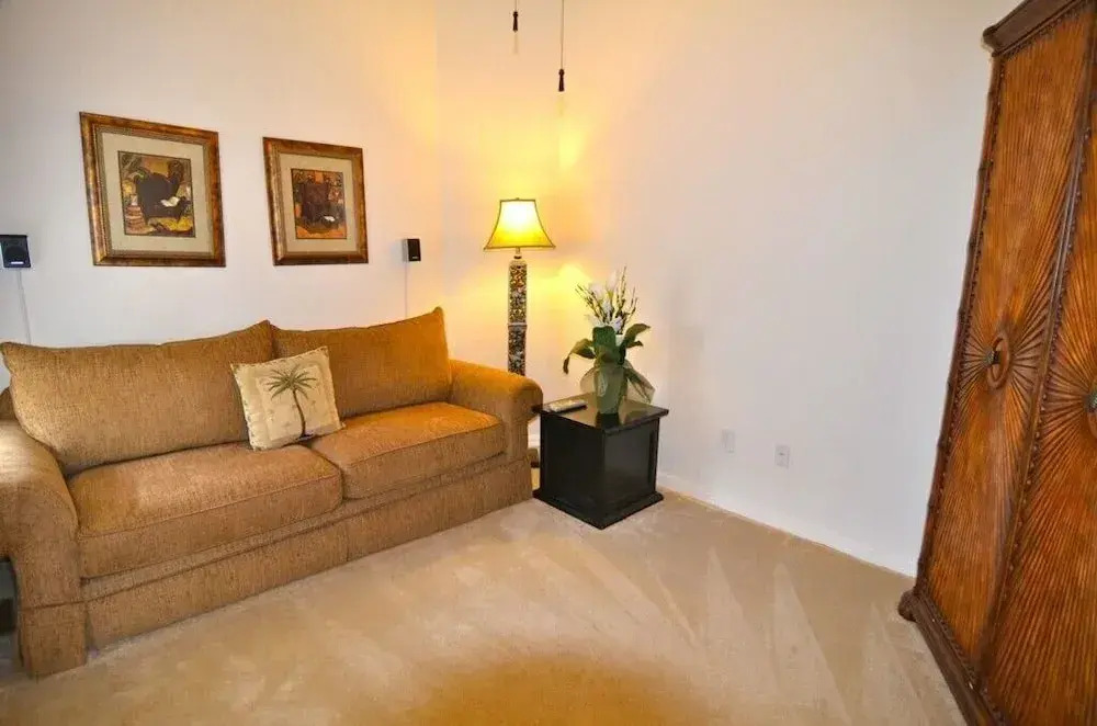 Legacy Park 5 Bedroom Villa by Redawning