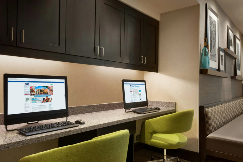 Hampton Inn and Suites Springdale