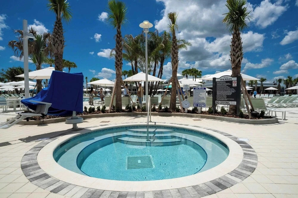 Family-friendly Townhouse w/ Private Pool & Game Room