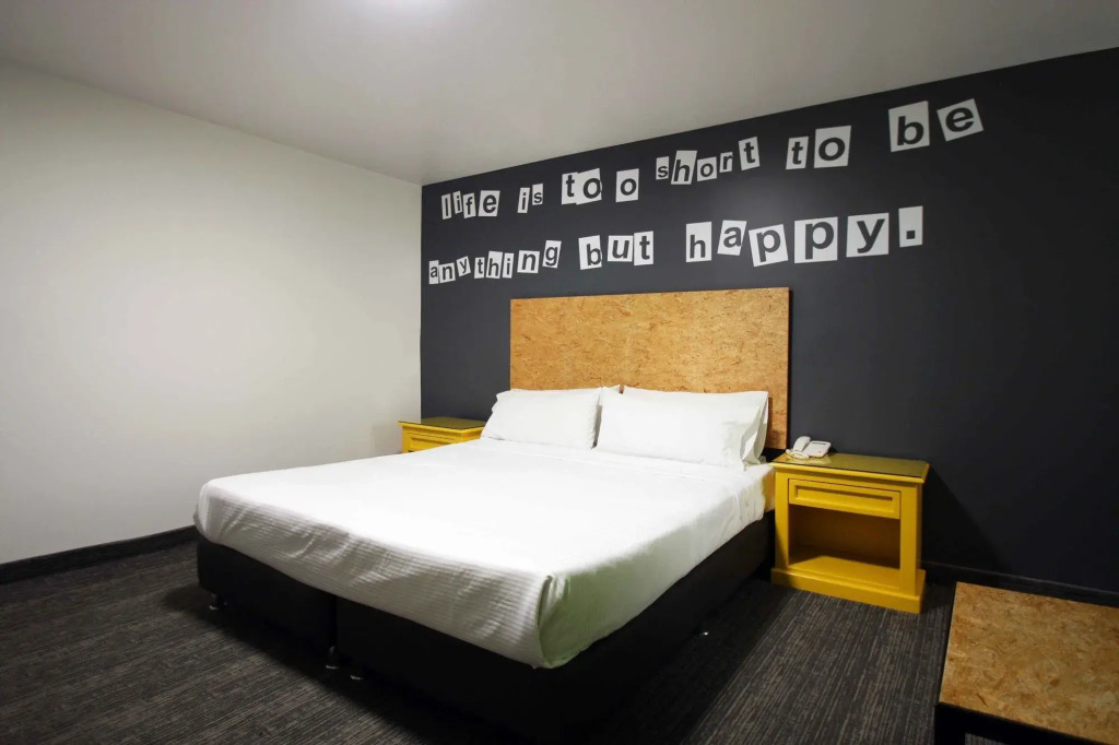 B my Hotel