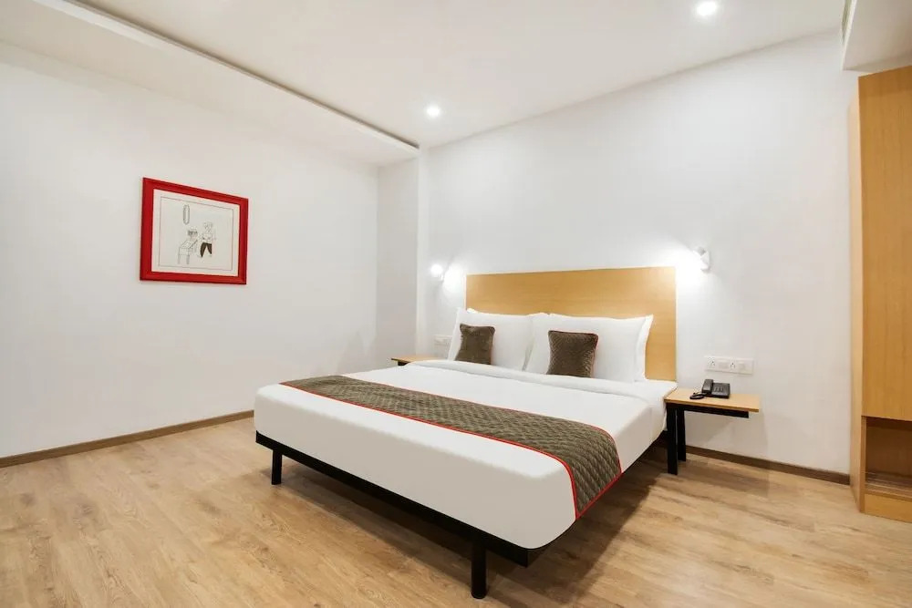 OYO Townhouse 228 Hotel Alana