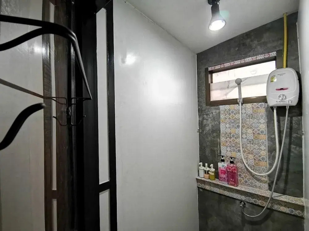 Gardenroom Home Stay and Cafe Suvarnabhumi
