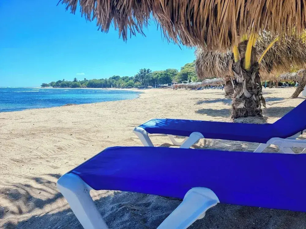 Costambar Beachfront Stay with Pool