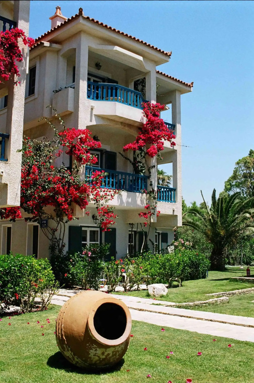 Hydrele Beach Hotel & Village
