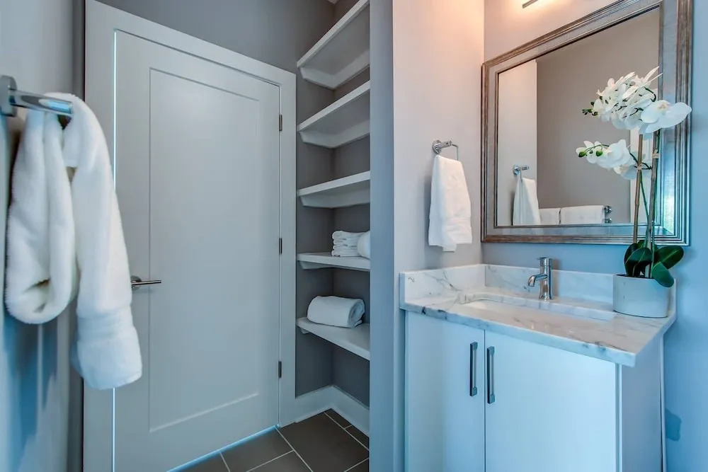 12 South Luxury Townhome w/ Rooftop Deck Brand New!