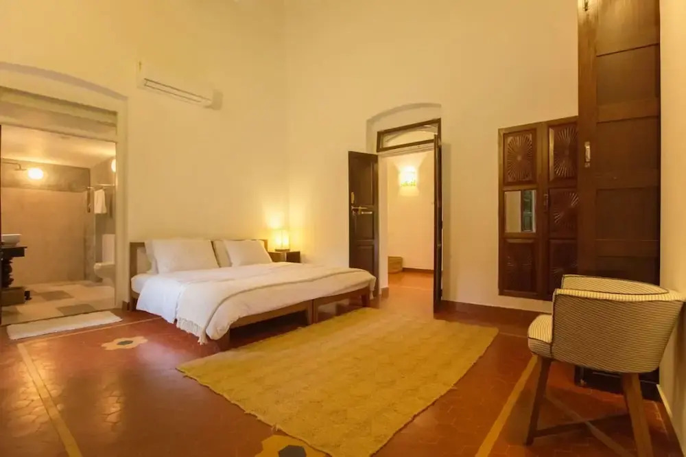 Salt by Hireavilla - 4BR w Heated Pool in Siolim