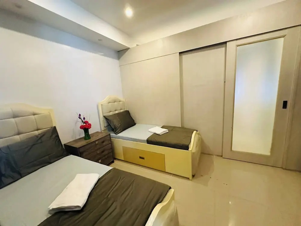 Quaint 2BR Connected Apartment in Pasay City - Perfect for Families Front of MOA