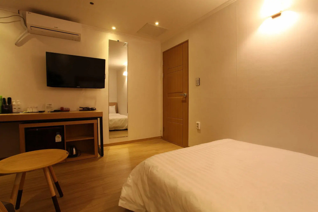 Hotel violet