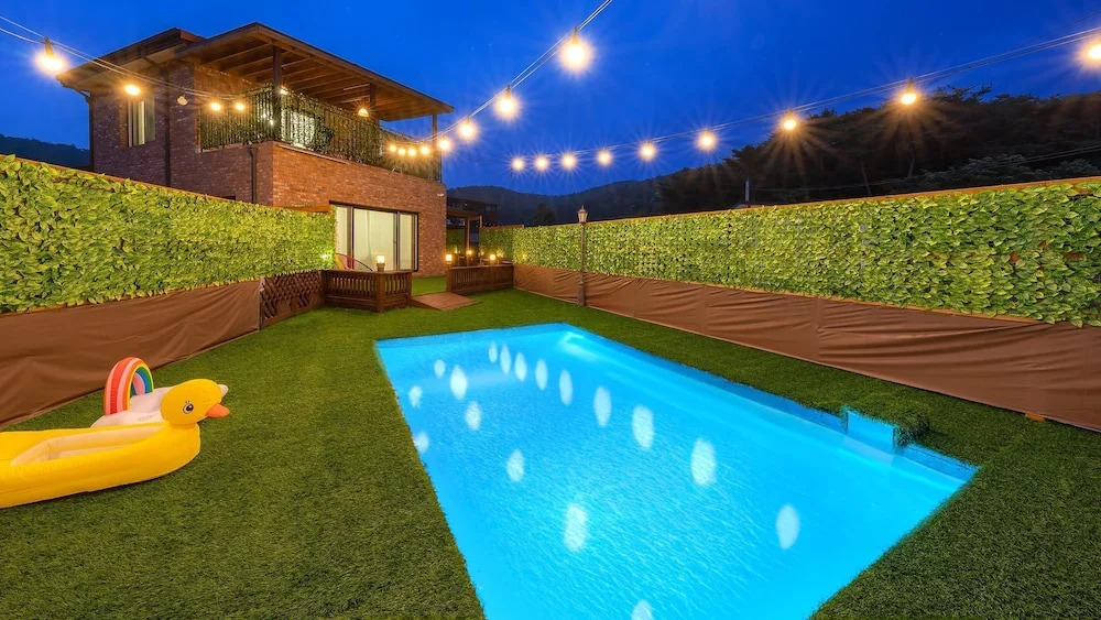 Taean WithDog Aegyeonspa Poolvilla