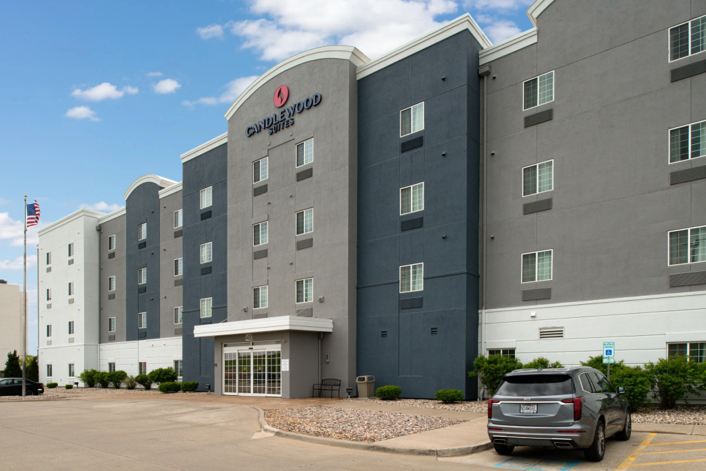 Candlewood Suites Kansas City Northeast by IHG