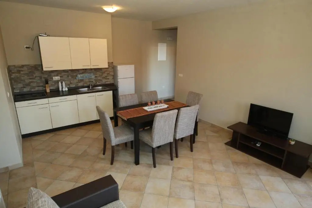 Sea View Apartments Nina - AE1021