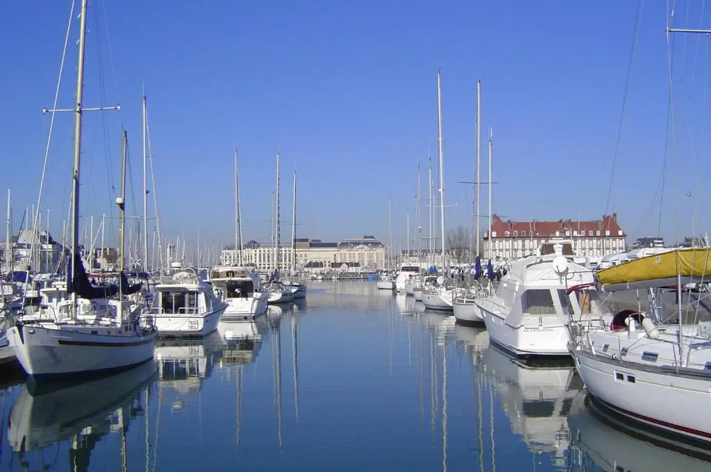 SOWELL HOTELS Le Beach