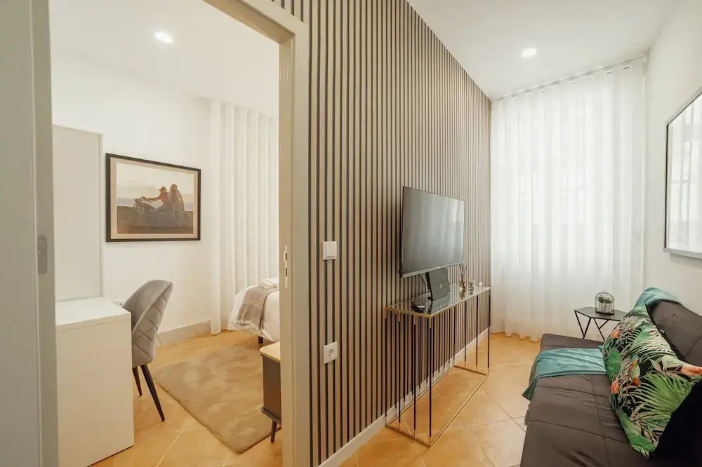City Center Comfort Apartment by Vacationy