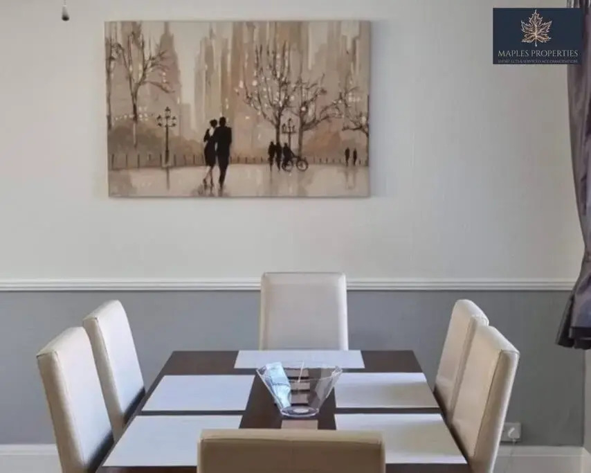 3 Bedroom House, with Free WiFi - Maples Properties Short Lets & Serviced Accommodation Hull