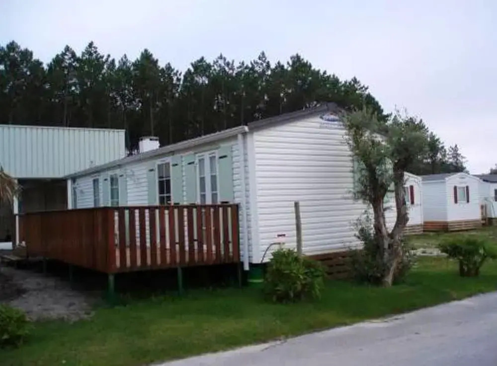 Charming Bungalow in Pataias, 18 m² with Shared Pool