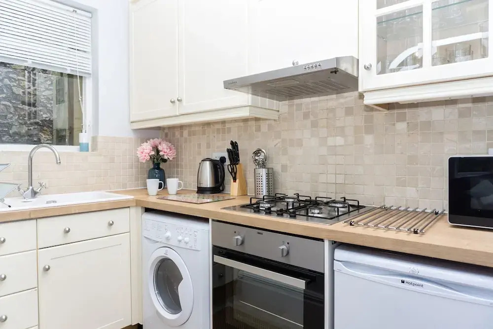 Karah Suites - Chandos Apartments