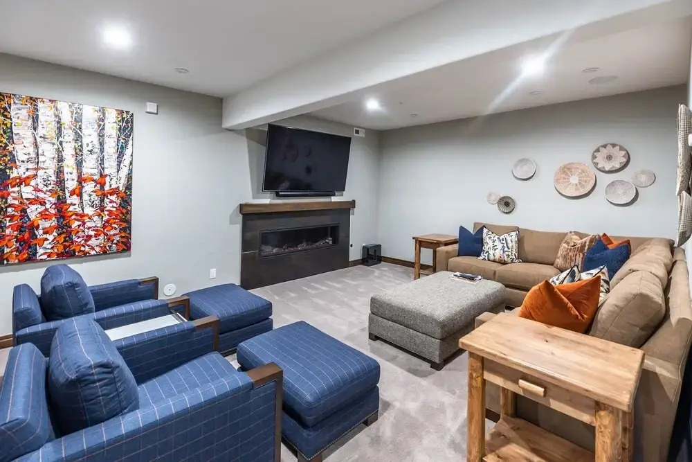 Incredible Private Home With Easy Access To All Park City Has To Offer! 6 Bedroom Home by Redawning