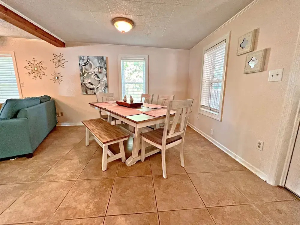 Porpoise Pass - Ground Floor Guest Suite
